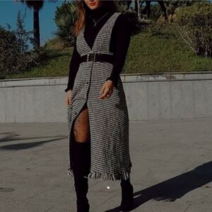 IN SEARCH OF ZARA DRESS LARGE